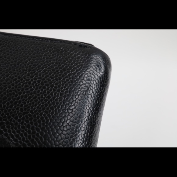 Authentic Vintage Chanel Large Black Caviar Timeless CC Zipper Around Wallet - Picture 6 of 13